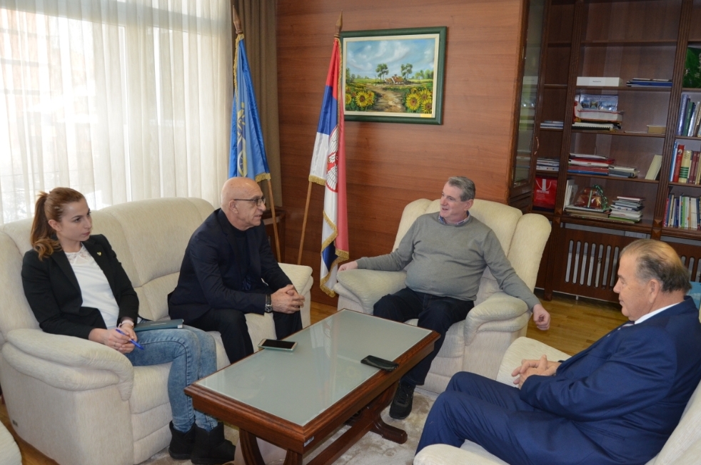 RAZGOVORI O OTVARANJU STUDJISKOG PROGRAMA BOSANSKI JEZIK I KNJIŽEVNOST