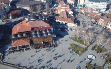 LJUDI, OVO JE PLJAČKA! Pogledajte koliko je oduzeto zemljišta građanima na račun kafića i restorana Muamera Zukorlića // VIDEO