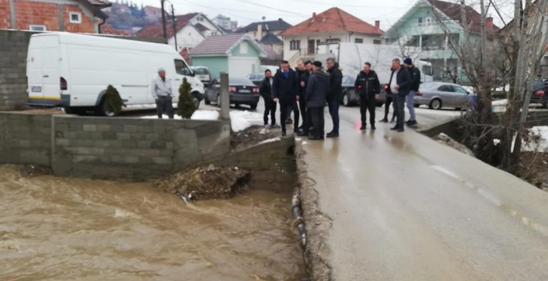 SANIRAN OŠTEĆENI PUT U MURU