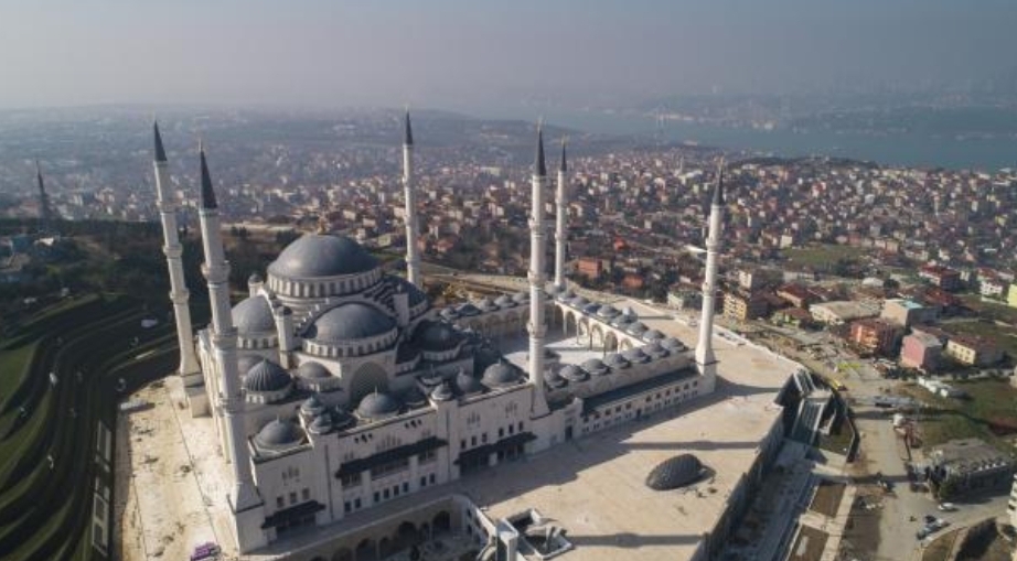 U Istanbulu se sprema otvaranje prelijepe velike džamije Čamlidža(foto)