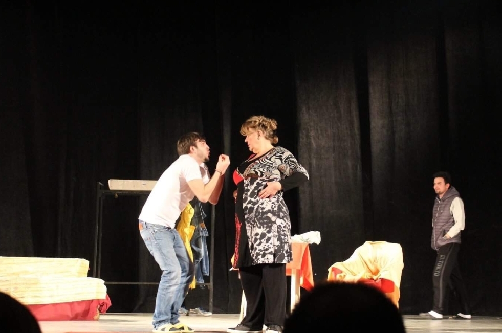 Urnebesna komedija “Imamo dojavu” za Dan žena u Novom Pazaru