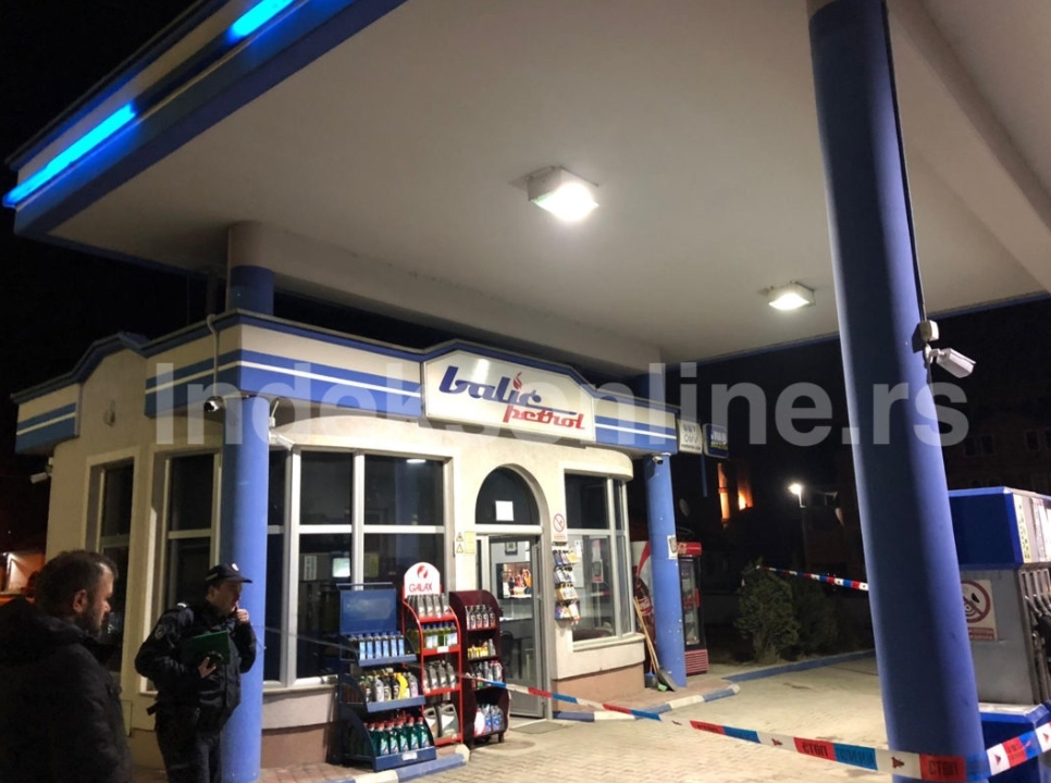 PLJAČKA BENZINSKE PUMPE U NOVOM PAZARU! Pljačkaši pucali! FOTO