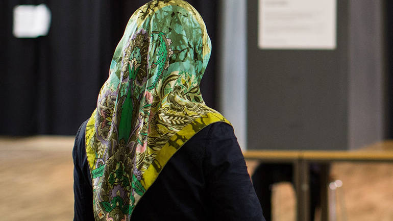 CRNA GORA ZABRANILA HIDŽAB ZA RAD U JAVNIM USTANOVAMA