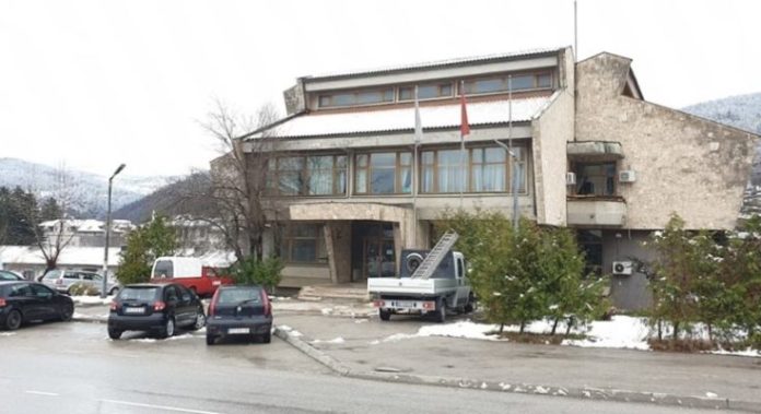 SmartSelect_20190314-104356_Facebook-735x400