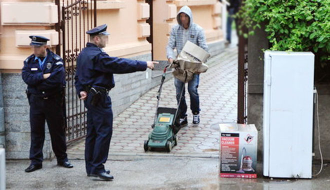NA METI IZVRŠITELJA 23.000 PENZIONERA