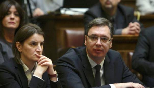 dvosatno-izlaganje-vucic-danas-o-kosovu-pred-skupstinom-srbije-vucic-brnabic_5ceb92d5089e4