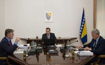 Komšić: Zbog Dodika Predsjedništvo BiH zatrpano neobrađenim materijalima