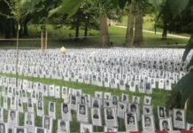 Potresan prizor! Svih 3.176 žrtava imenom, prezimenom i fotografijom predstavljeno u Sarajevu