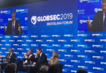 Vučić: Kosovo pripada Srbiji; Tači: Agresivno ponašanje Srbije