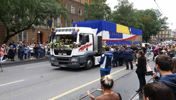 Posmrtni ostaci 33 žrtve genocida danas će biti prevezeni u Potočare
