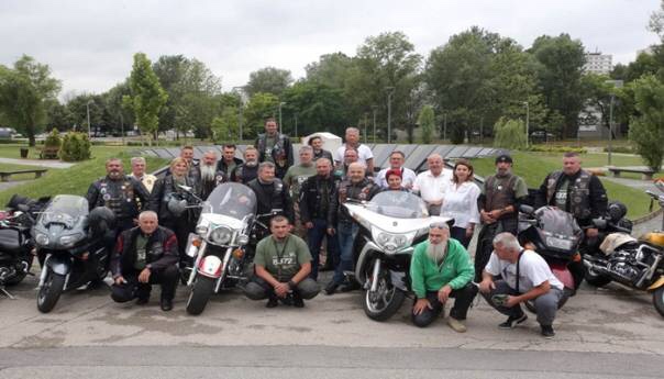 Bajkeri iz Hrvatske i susjednih zemalja odaju počast žrtvama Srebrenice