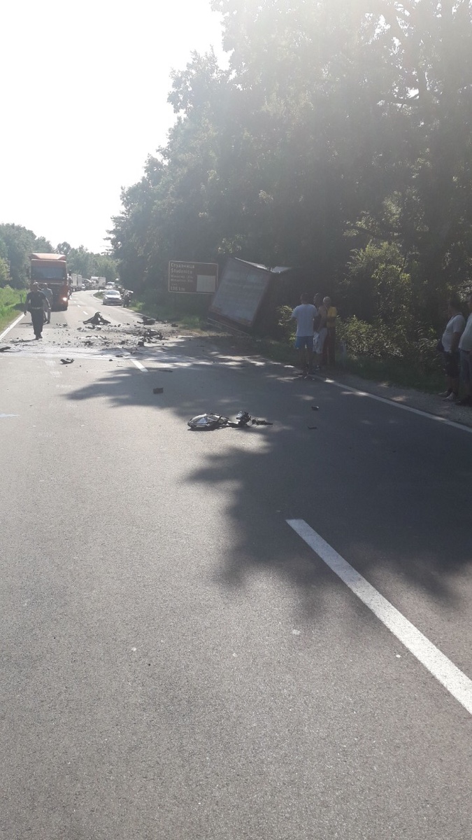 STRAVIČNA SAOBRAĆAJNA NESREĆA! Poginuo Pazarac kod Batočine! Foto