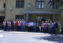 Asfaltiran prilaz ambulanti i školi u Lukarima // FOTO