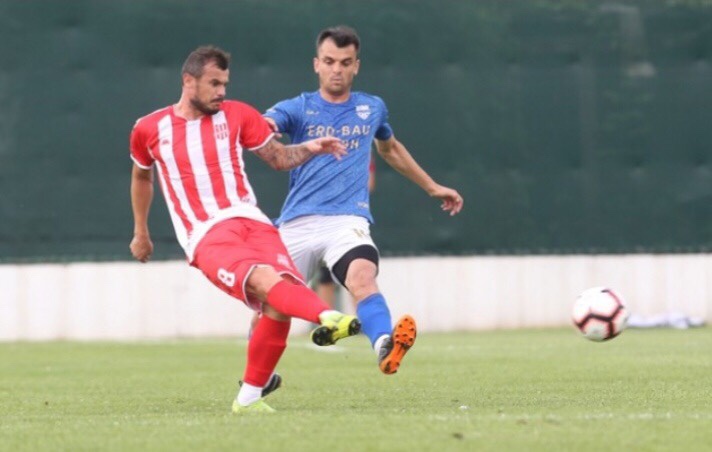 Plavi igrali nerešeno! Suđenje sprečilo pobedu!