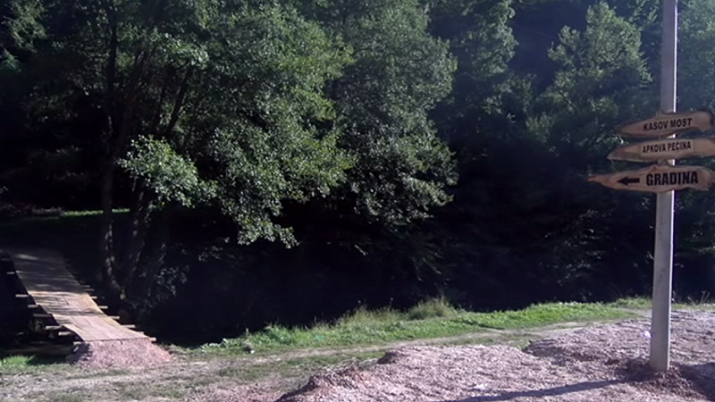 Drveni most omogućio korišćenje novih izletišta na Pazarištu