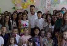 Gradske vlasti vode brigu o djeci, podijeljeno 1550 paketa pribora