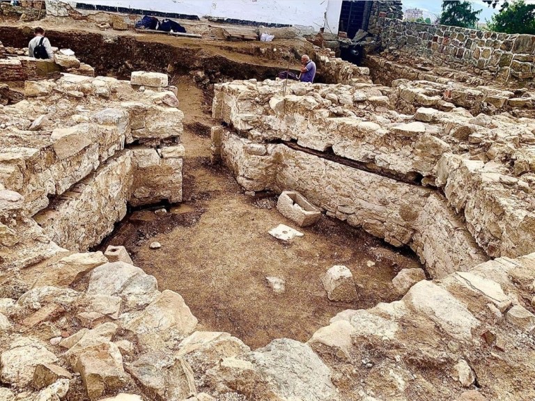 HISTORIJA NAŠEG ŠEHERA SE OČUVALA SAMA! Na Bedemu pronađeni ostaci Kule Džephane i novčić iz 1618. godine