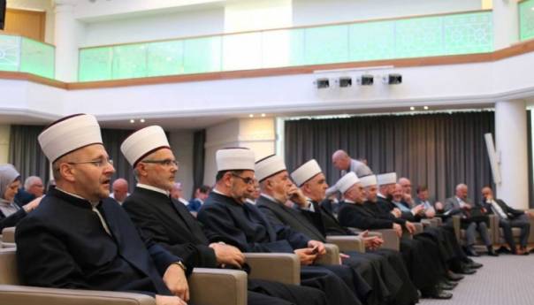 sabor-iz-u-bih-danas-bira-tri-kandidata-za-novog-reisu-l-ulemu-sabor-iz_5d85cec326577