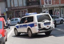 Ukrali automobil u Novom Pazaru pa izazvali saobraćajnu nesreću u Raški