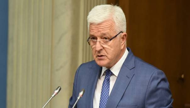 markovic-amfilohija-cemo-silom-dovesti-poznavanju-prava-dusko-markovic_5db939d1645f0