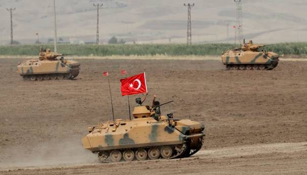 turske-snage-zarobile-18-osoba-u-sirijskom-gradu-ras-al-aynu-turskitenkovi-epa_5db93570f3128