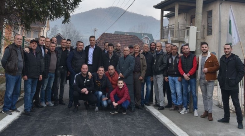 ASFALT U JOŠ JEDNOJ ULICI U SELAKOVCU