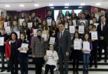 Grad novčano nagradio najbolje učenike i njihove mentore