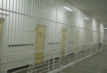 KOLAŠINCU PRETI KAZNA DO 12 GODINA ROBIJE! Zakon u Srbiji promenjen, napad na novinare je teško krivično delo!