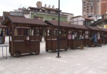 PRELIJEPE TEZGE ZA PRIVREDNIKE NA ŽITNOM TRGU! Preduzetnicima domaće radinosti besplatno tezge na Žitnom trgu