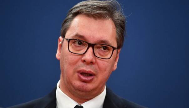 Vučić: Predložit ću policijski čas od 24 sata