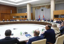 PREPORUKA Kriznog štaba: Nema bioskopa, pozorišta, utakmica ni drugih MASOVNIH OKUPLJANJA bar do 31. maja