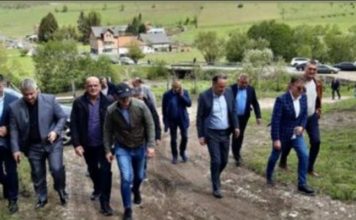 RASIM LJAJIĆ USPIO DA ISPUNI DUGOGODIŠNJI SAN ŽITELJA PEŠTERSKOG KRAJA! Radiće se žila kucavica puteva na Pešteru! FOTO