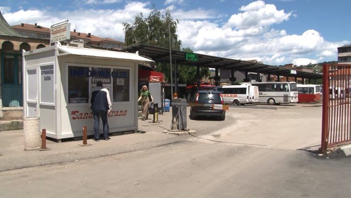 autobuski-saobracaj-redukovan,-ali-redovan