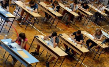 U Novom Pazaru, žarištu korona virusa, osmaci sutra polažu ponovljeni završni ispit u-novom-pazaru,-zaristu-korona-virusa,-osmaci-sutra-polazu-ponovljeni-zavrsni-ispit