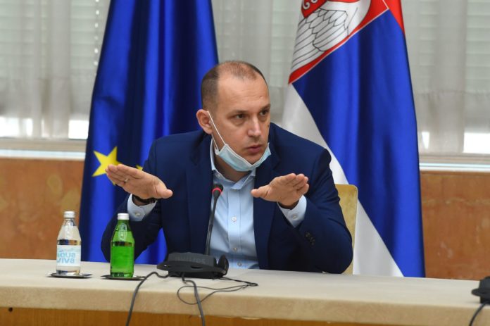 loncar-objasnio-ko-ima-prioritet-u-testiranju-na-koronavirus