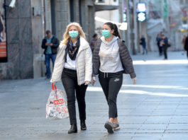 u-fbih-obavezne-maske-u-zatvorenom,-i-na-otvorenom-ako-nema-distance