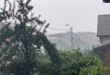 NEVREME: Novi Pazar pogodila jaka kiša praćena gradom nevreme:-novi-pazar-pogodila-jaka-kisa-pracena-gradom