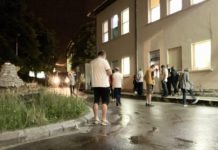 NOVI PAZAR: Noćne gužve ispred kovid ambulante! Višesatna čekanja na brzi test novi-pazar:-nocne-guzve-ispred-kovid-ambulante!-visesatna-cekanja-na-brzi-test