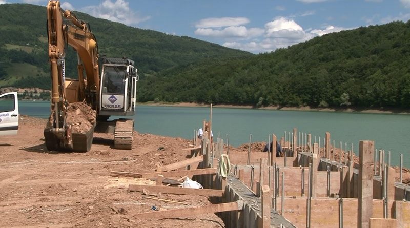 Pazarska plaža do kraja leta