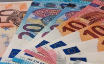 Danas isplata 100 evra za oko 1.350.000 građana