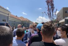 VUČIĆ: Jučerašnje događaje organizovali svi političari osim Rasima Ljajića vucic:-jucerasnje-dogadjaje-organizovali-svi-politicari-osim-rasima-ljajica