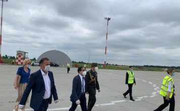 Avionom stigla pomoć iz Turske za Novi Pazar (FOTO) avionom-stigla-pomoc-iz-turske-za-novi-pazar-(foto)