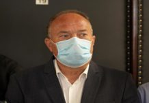 ŠARČEVIĆ: Zbog korone 31 maturant nije polagao prijemni, već se snimaju časovi za onlajn nastavu sarcevic:-zbog-korone-31-maturant-nije-polagao-prijemni,-vec-se-snimaju-casovi-za-onlajn-nastavu