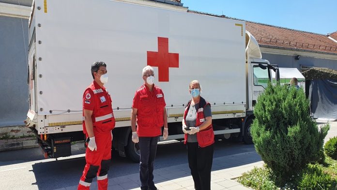 crveni-krst-srbije-dopremio-pomoc-u-novi-pazar,-tutin-i-sjenicu