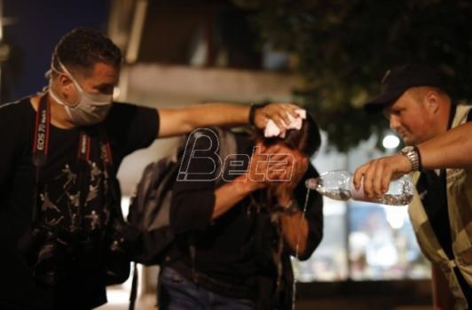 nuns:-novi-crni-bilans,-veceras-je-pet-medijskih-radnika-napadnuto-na-protestima-u-beogradu