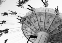 Pukao ringišpil na vašaru, povređeno 8 dece pukao-ringispil-na-vasaru,-povredjeno-8-dece