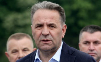 Ljajić: Moramo da zaštitimo najugroženije i da pomognemo lokalnim privrednicima ljajic:-moramo-da-zastitimo-najugrozenije-i-da-pomognemo-lokalnim-privrednicima