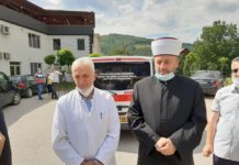 Muftija sandžački Senad ef. Halitović predao sanitetsko vozilo ZS u Brodarevu muftija-sandzacki-senad-ef.-halitovic-predao-sanitetsko-vozilo-zs-u-brodarevu