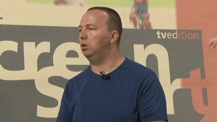 ivan-jovanovic-na-klupi-josanice ivan-jovanovic-na-klupi-josanice