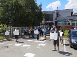 protest-gradjana-ispred-opste-bolnice-novi-pazar